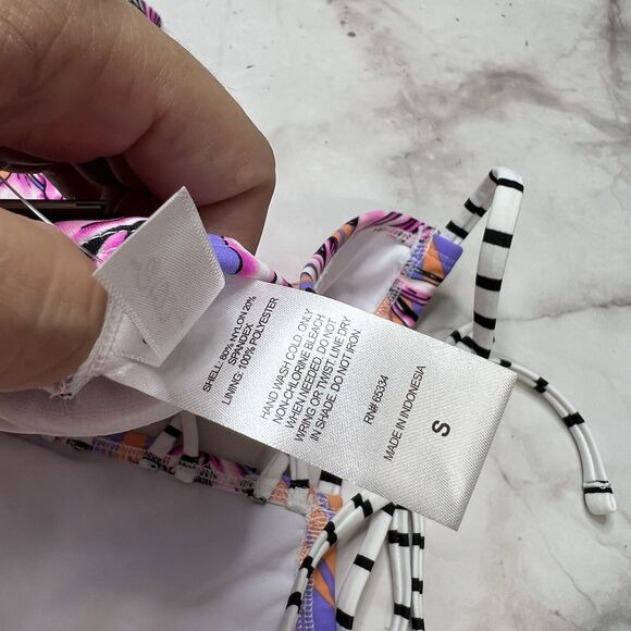 Salt + Cove Hawaii Lilac Purple Floral Halter Swim Top Juniors Size S Lace Up - Picture 5 of 5